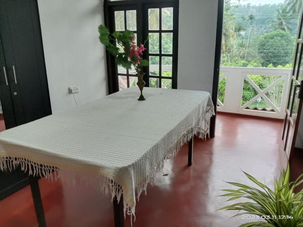 Unawatuna White Villa Bagian luar foto