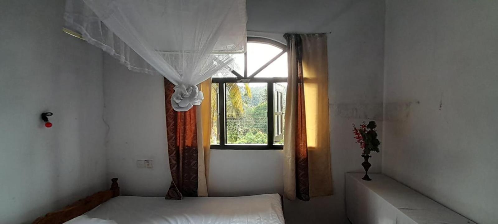 Unawatuna White Villa Bagian luar foto