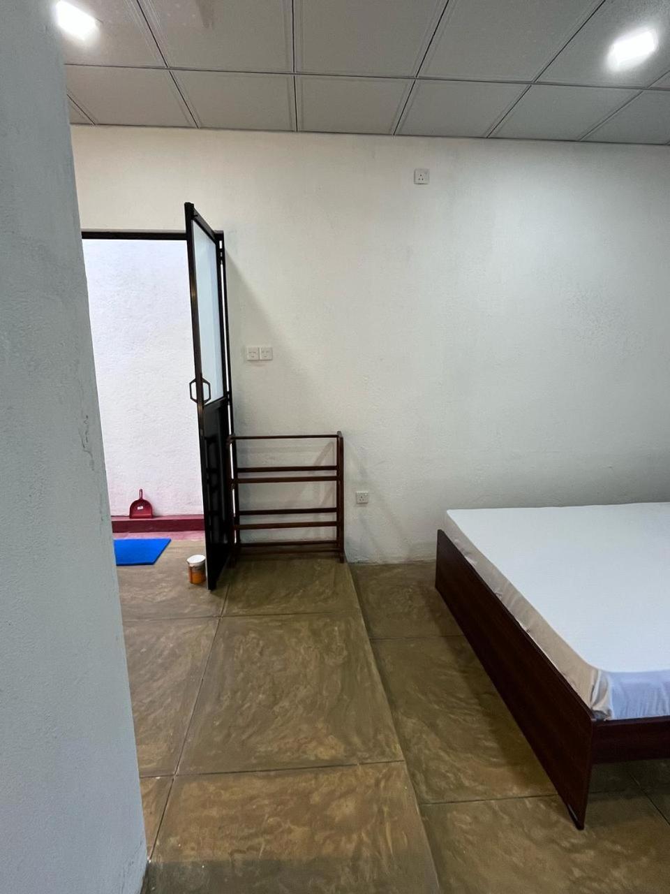 Unawatuna White Villa Bagian luar foto