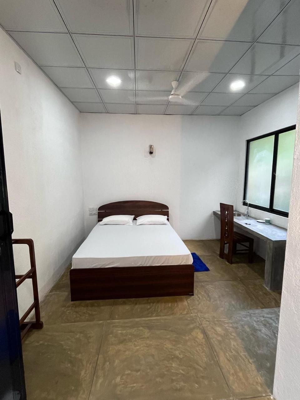 Unawatuna White Villa Bagian luar foto