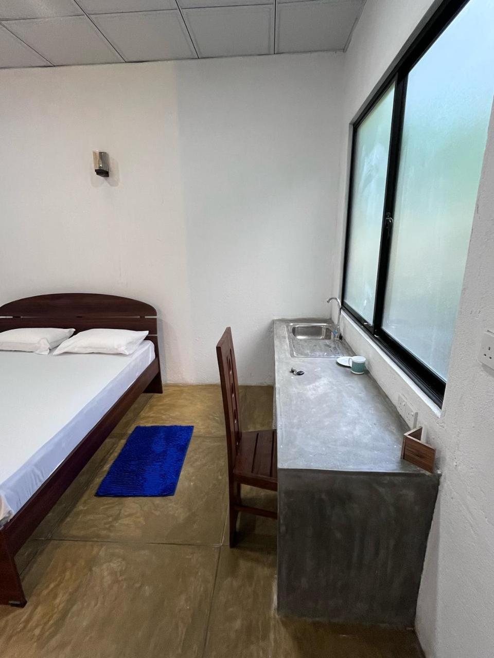 Unawatuna White Villa Bagian luar foto